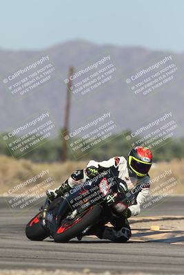 media/Oct-13-2025-Moto Forza (Mon) [[a66d839500]]/2-A Group/Session 3 (Turn 16)/